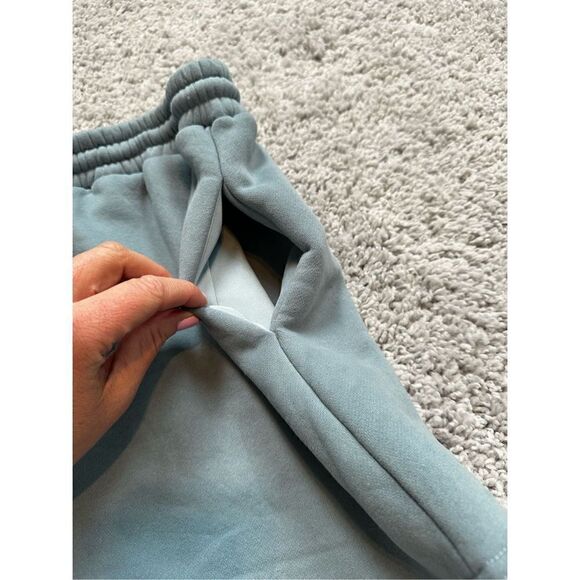 Women’s Blue Fleece Shorts, Size XL - Picture 3 of 4